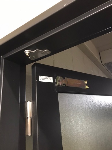 美祢市でドアクローザを交換